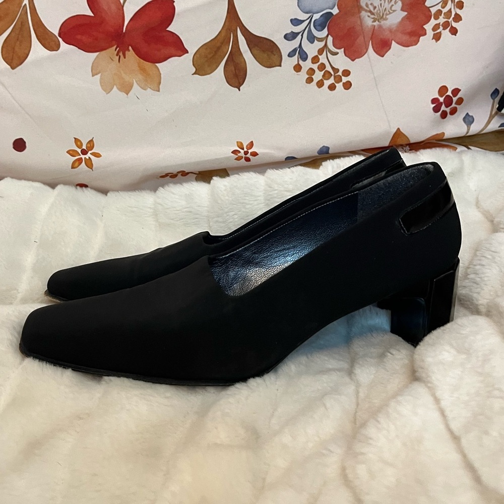 Stuart Weitzman Black Fabric 8.5B Square Toe Block Heel Classic Workwear Office